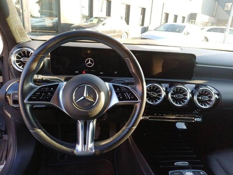 Mercedes-Benz Classe A A 180 d Progressive Advanced NIGHT-PACK