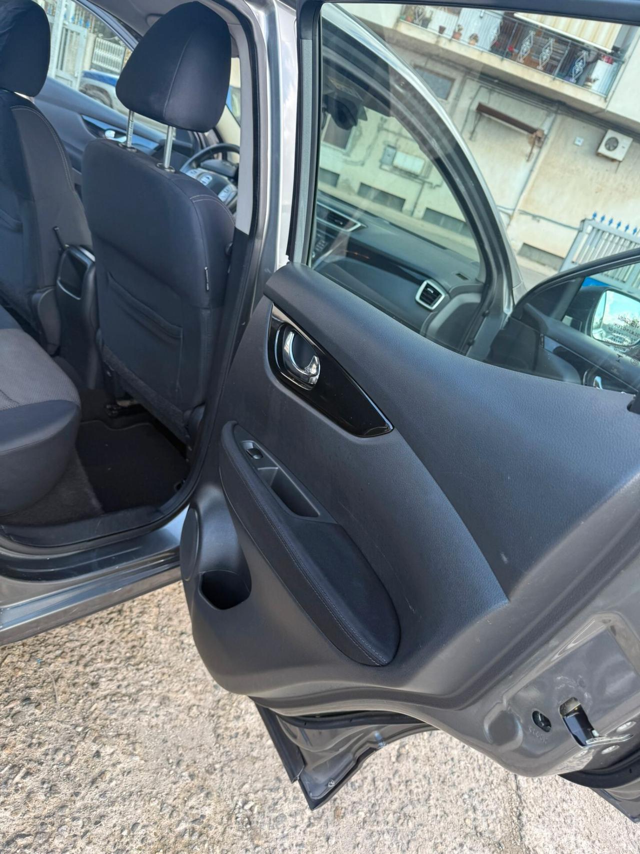 Nissan Qashqai 1.5 dCi DPF Acenta