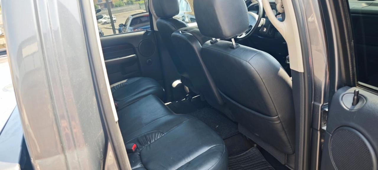 Dodge RAM 1500 SLT Long Cab 5.9 CC V8
