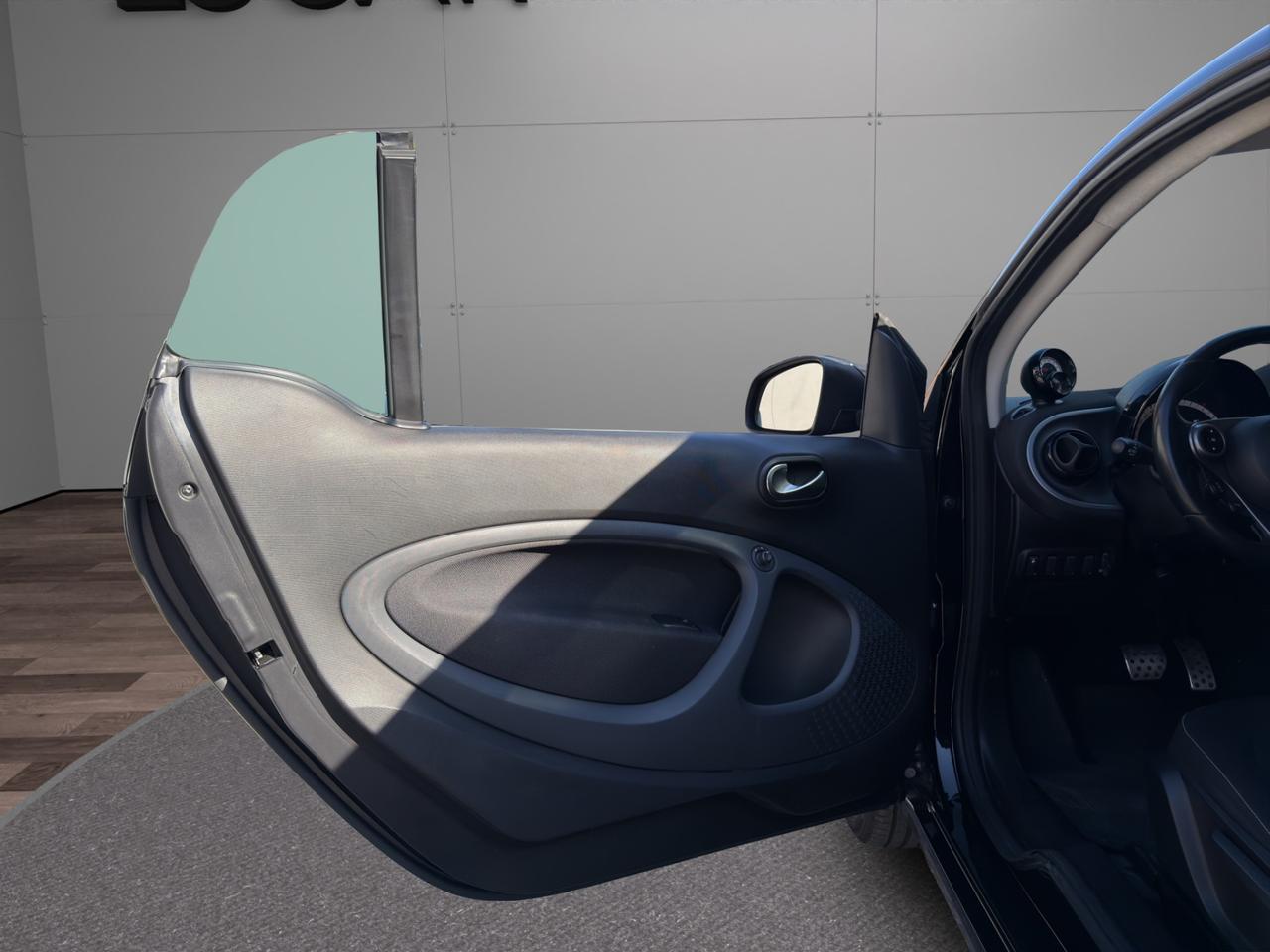 Smart fortwo coupe 0.9 Turbo Allestimento Brabus 90cv - Unico proprietario - Cerchi in lega - Luci Led - Tetto panoramico - Schermo touch