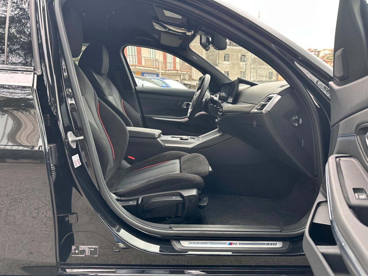 Bmw 318 d 48V Touring M Sport + R19 + BLACK PACK + FARI MATRIX + GANCIO TRAINO 320 + HEAD-UP