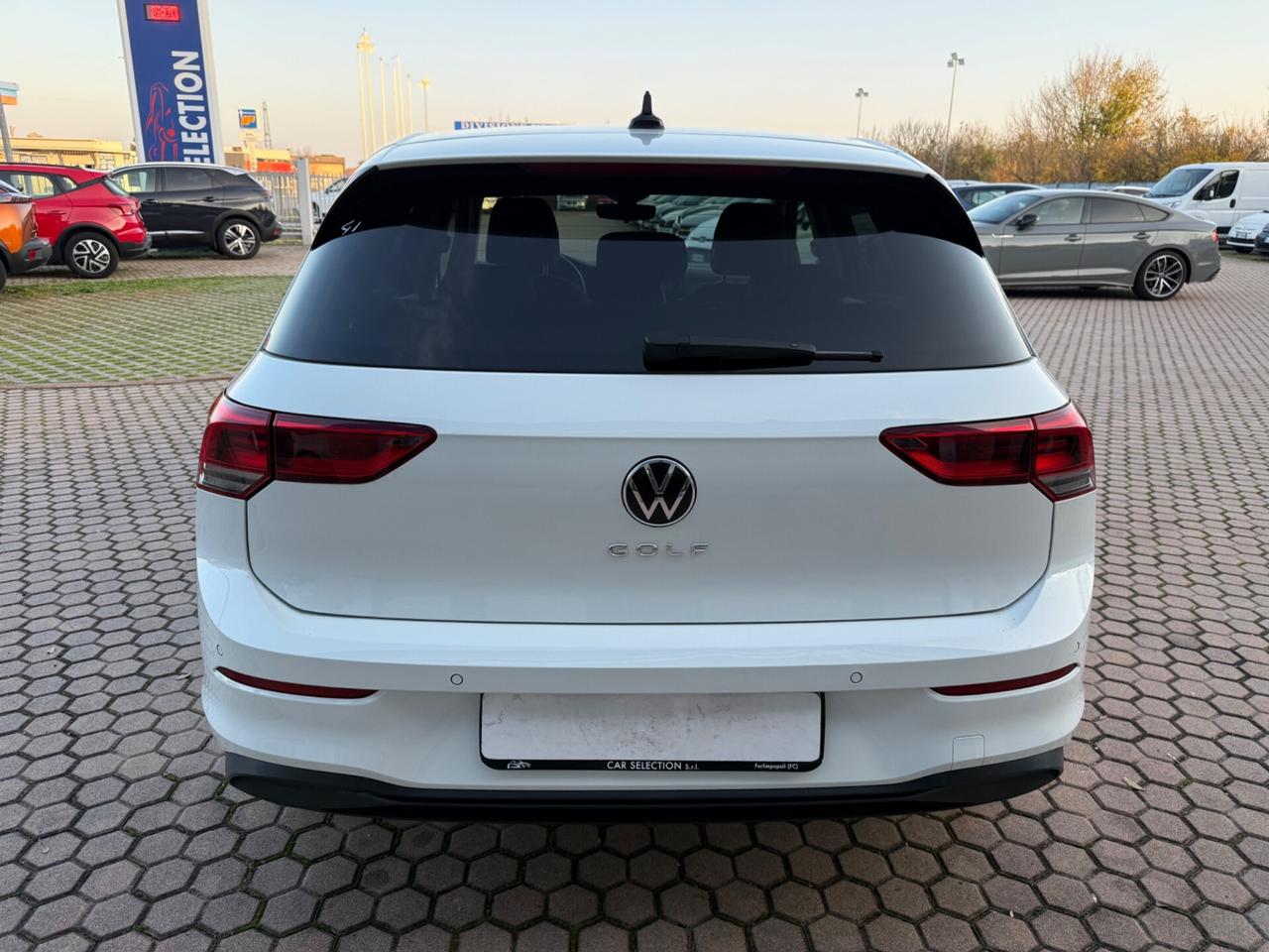 Volkswagen Golf 1.0 TSI EVO Life OK NEOPATENTATI