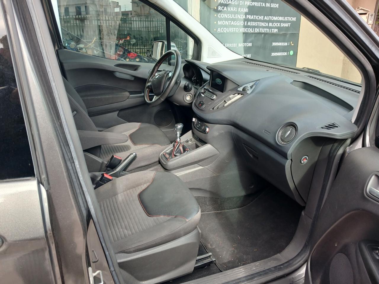 Ford Tourneo Courier 1.0 EcoBoost 100 CV Sport