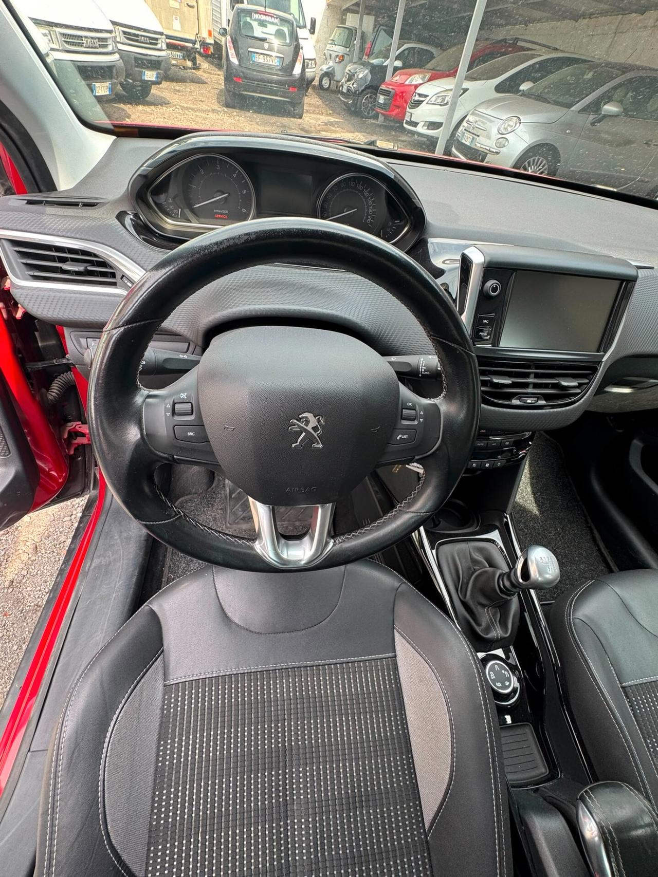 Peugeot 2008 BlueHDi 120 S&S Allure