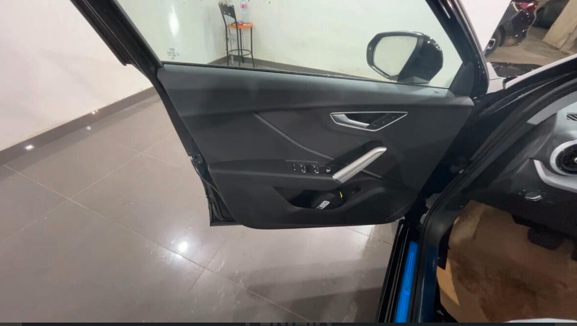 Audi Q2 35 TFSI S tronic line Edition KM 0