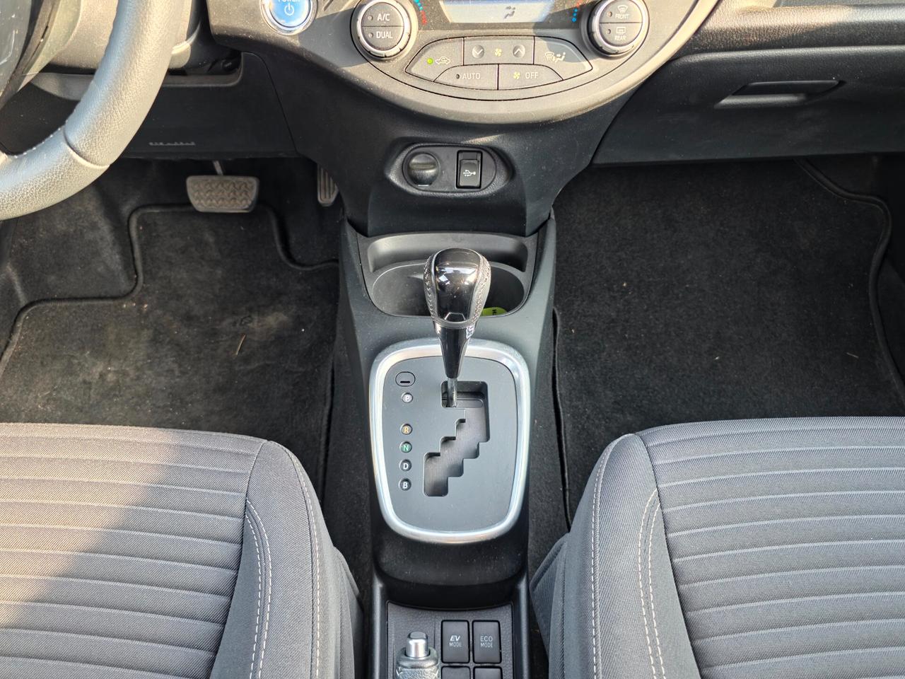 Toyota Yaris 1.5 Hybrid 5 porte Active E6 Automatico NEO 2018