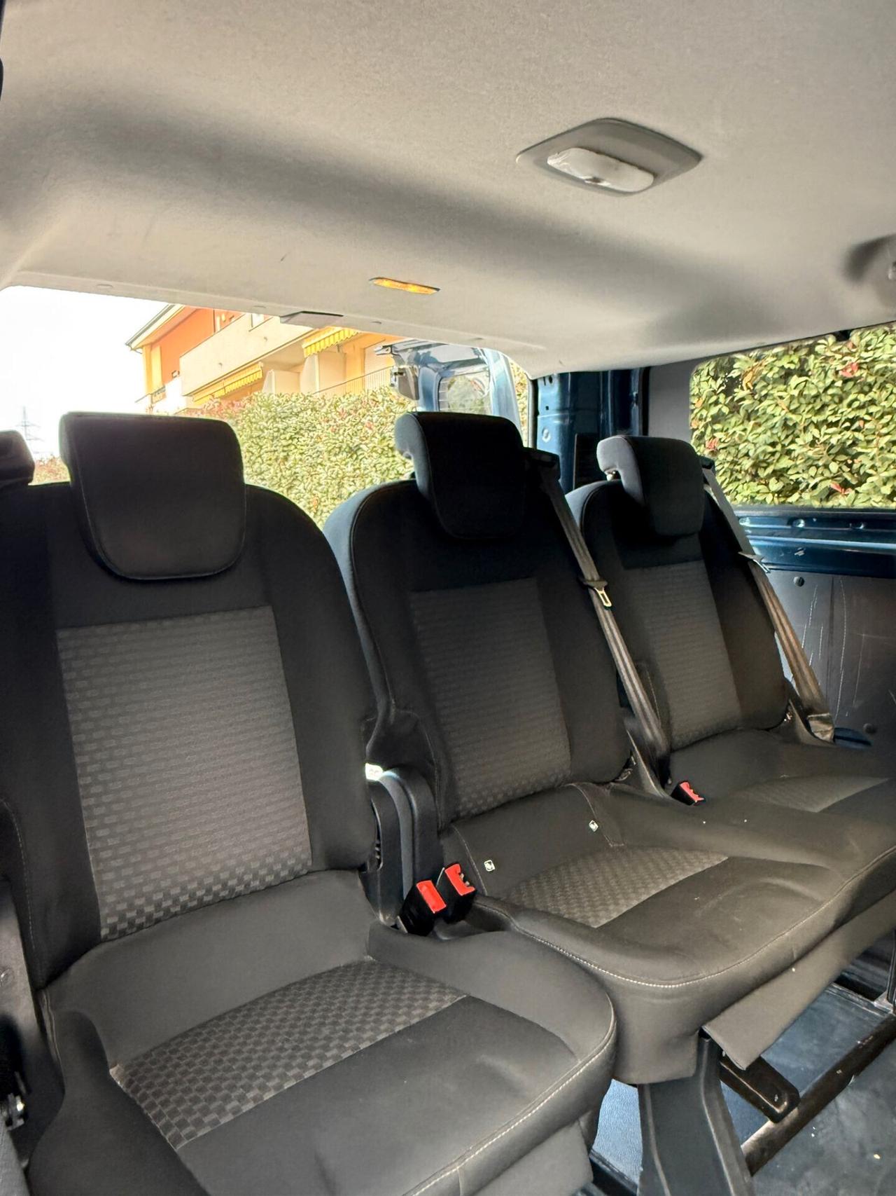 Ford Tourneo Custom 9 posti Euro 6.2