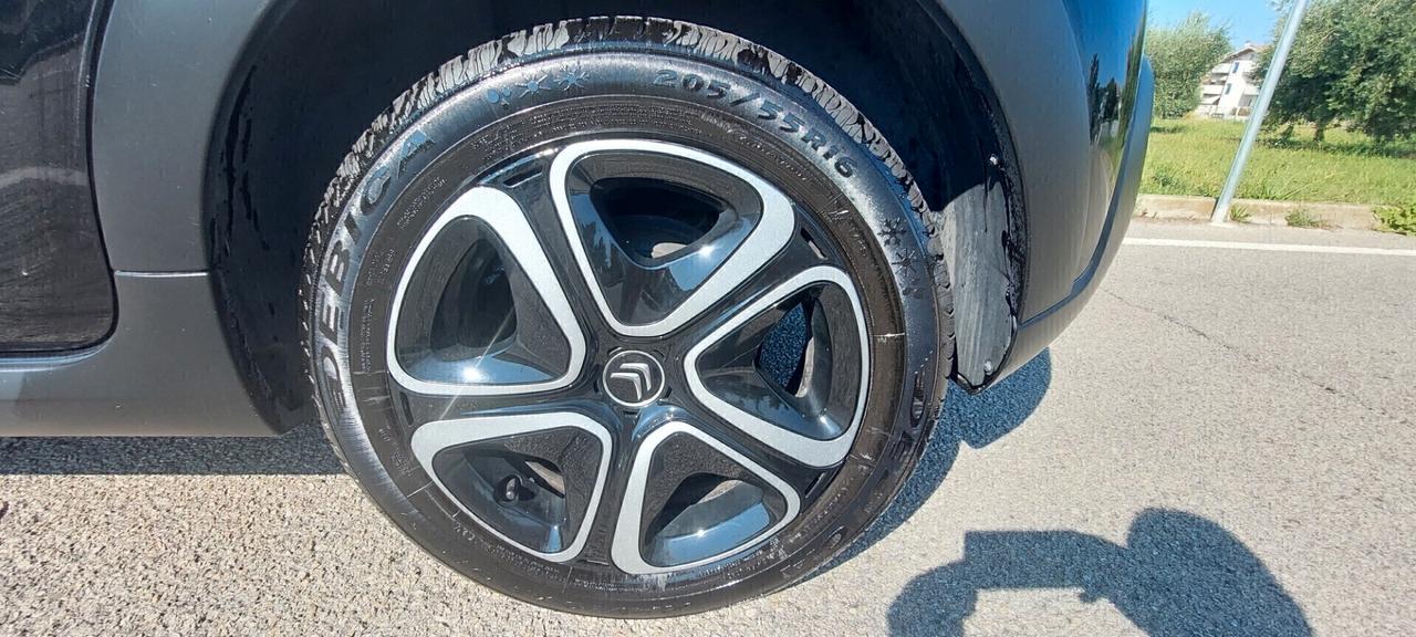 C3 MOD.SHINE 1,2 BENZINA/GPL DI SERIE CASA MADRE NAVIGATORE TELEFONO SENSORI STRAFULL OPTIONAL