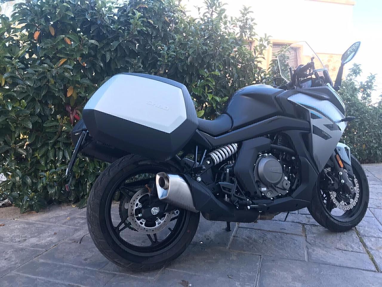 Cf Moto 650GT sport km1200 7/2024 in garanzia