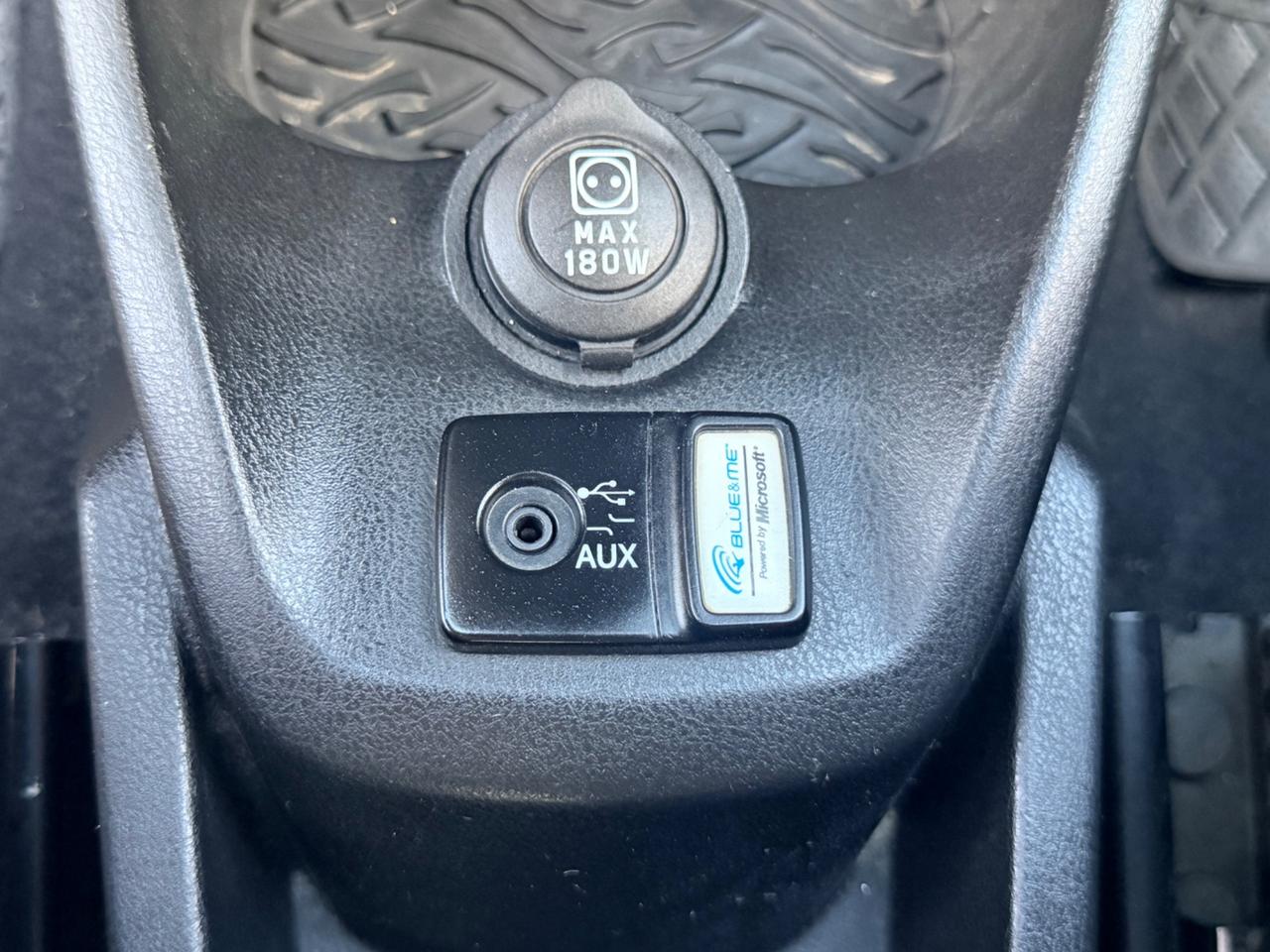 Lancia Ypsilon 0.9 TwinAir 85 CV 5 porte Metano Ecochic Gold