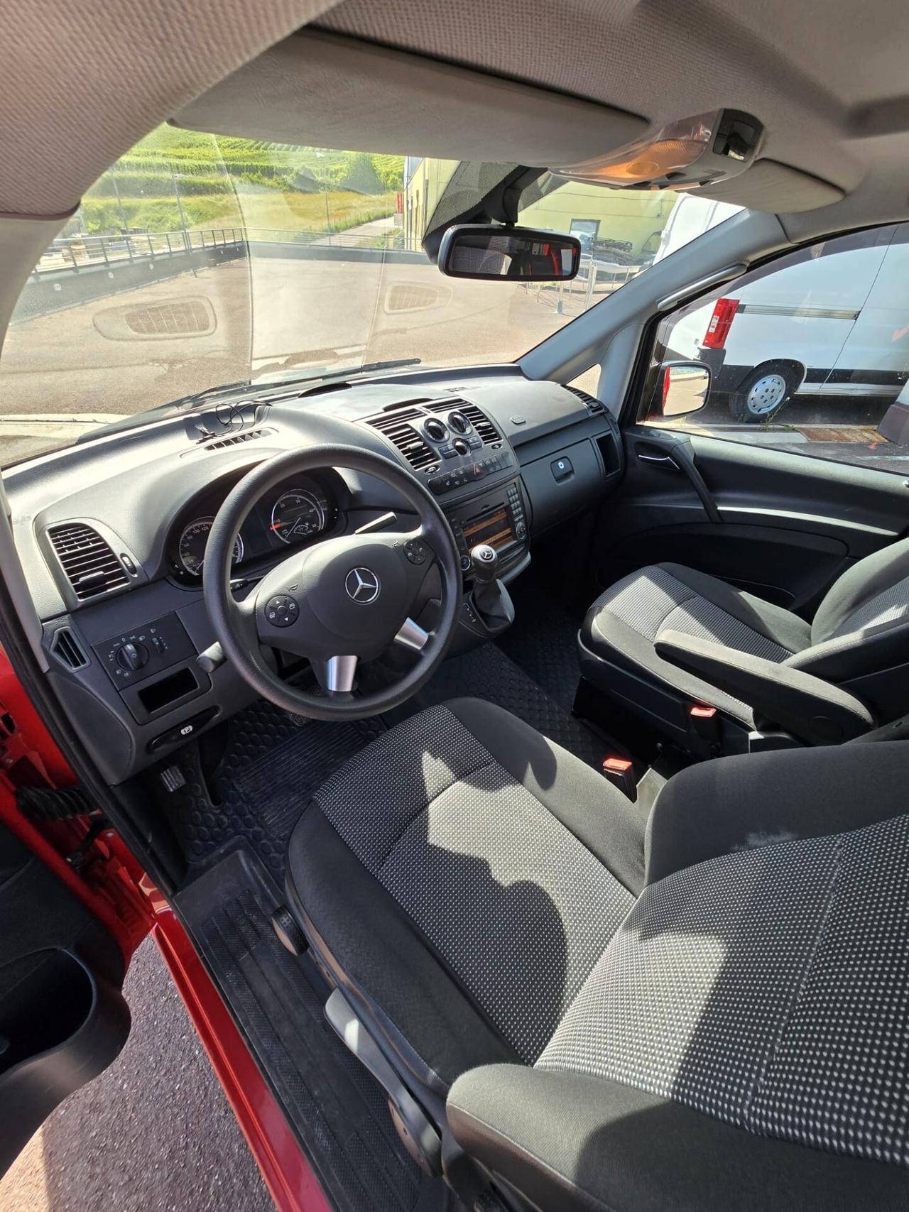 Mercedes-benz Vito 2.2 113 CDI 4x4 Long 8 POSTI