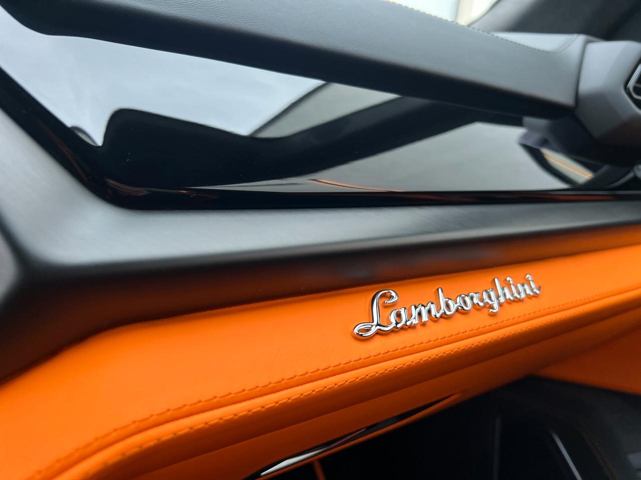 Lamborghini Urus 4.0 phev SE 799 CV V8 ITALIANA KM0 DISPONIBILE IVA ESPOSTA