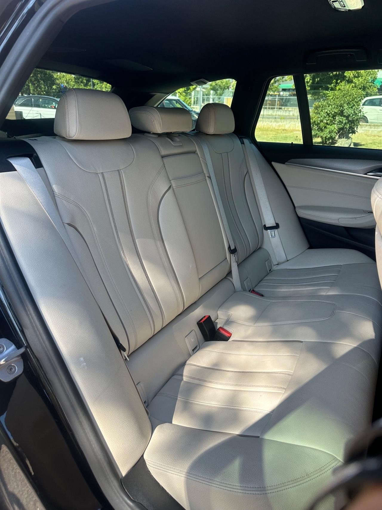 Bmw 520 520d xDrive Touring Msport