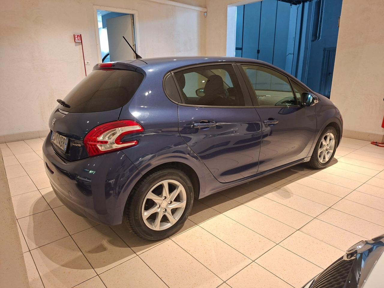 Peugeot 208 1.4 HDi Neopatentati 2013