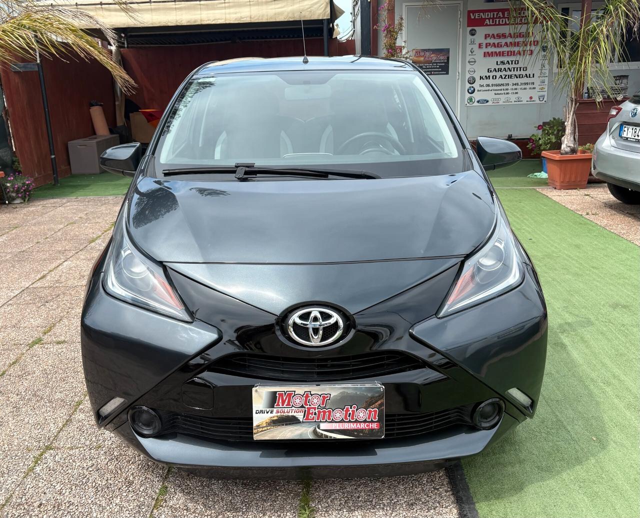 Toyota Aygo 1.0 VVT-i 69 CV 5 porte x-business