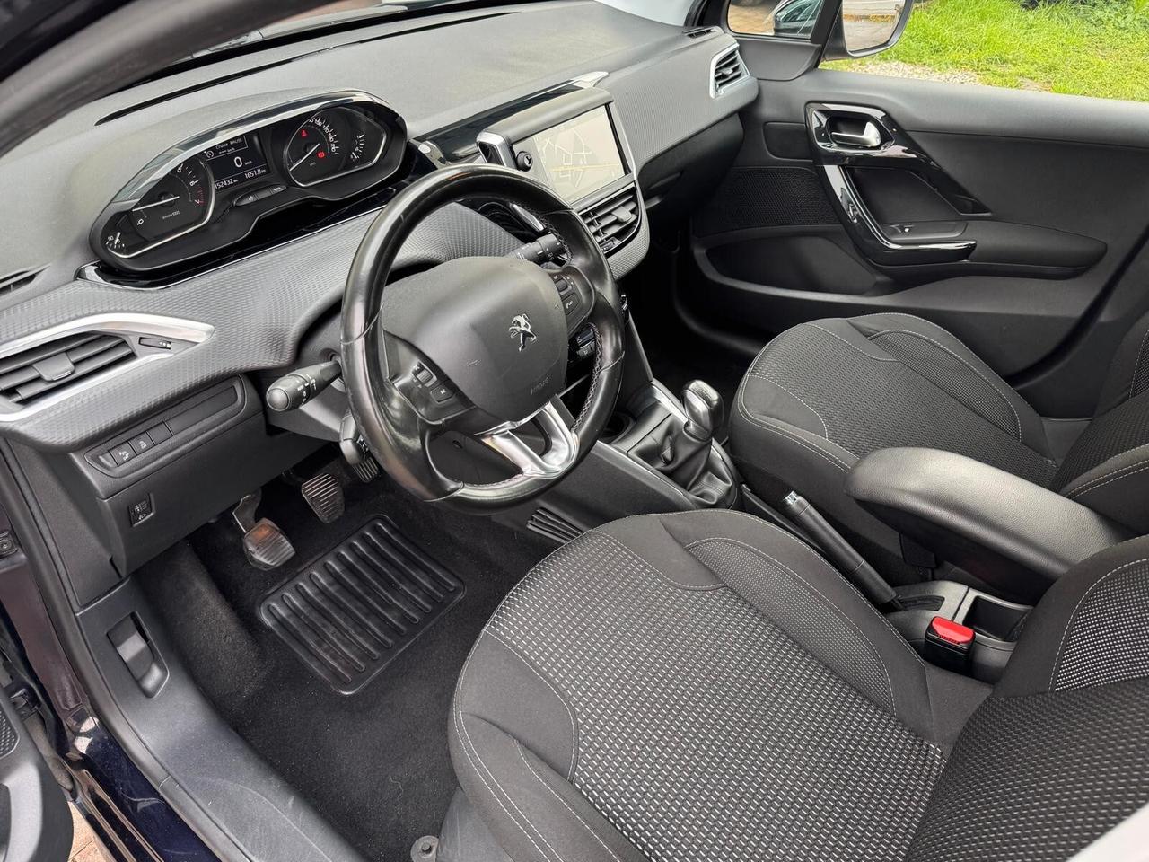 Peugeot 208 PureTech 82 5 porte Allure