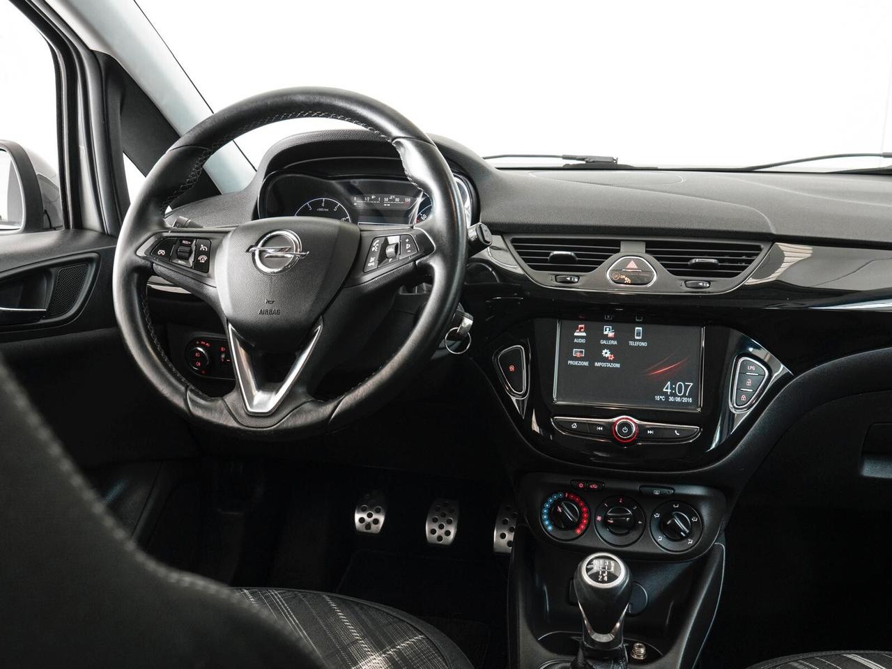 Opel Corsa 1.4 90CV GPL Tech 5 porte b-Color
