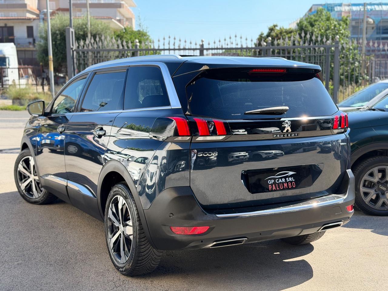 Peugeot 5008 BlueHDi 130 S&S EAT8 GT Line 7 POSTI + TETTO APRIBILE