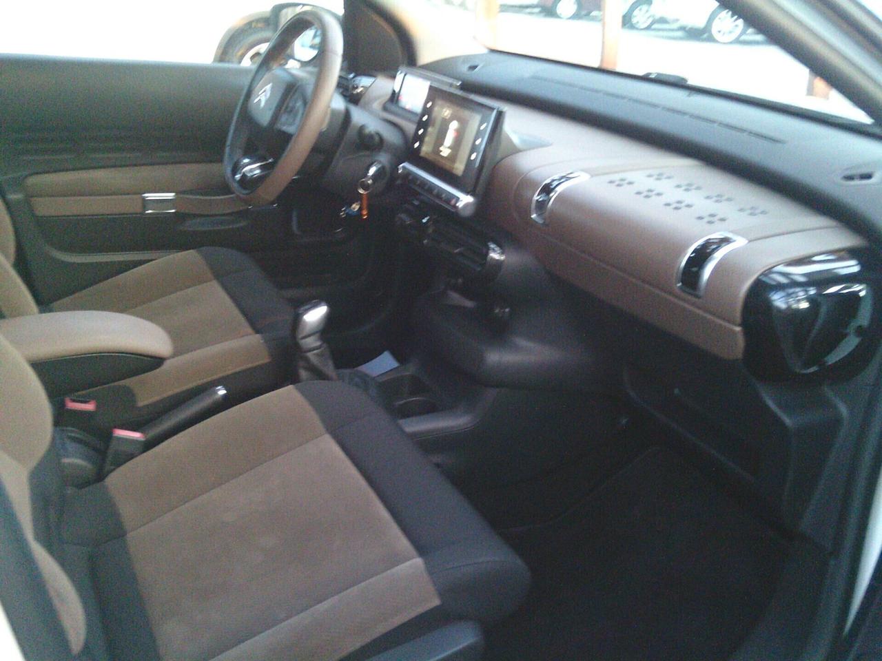 Citroen C4 Cactus BlueHDi 100 Shine