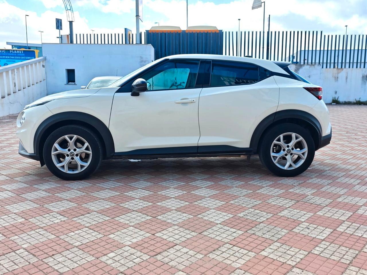 Nissan Juke 1.0 DIG-T 117 CV N-Connecta