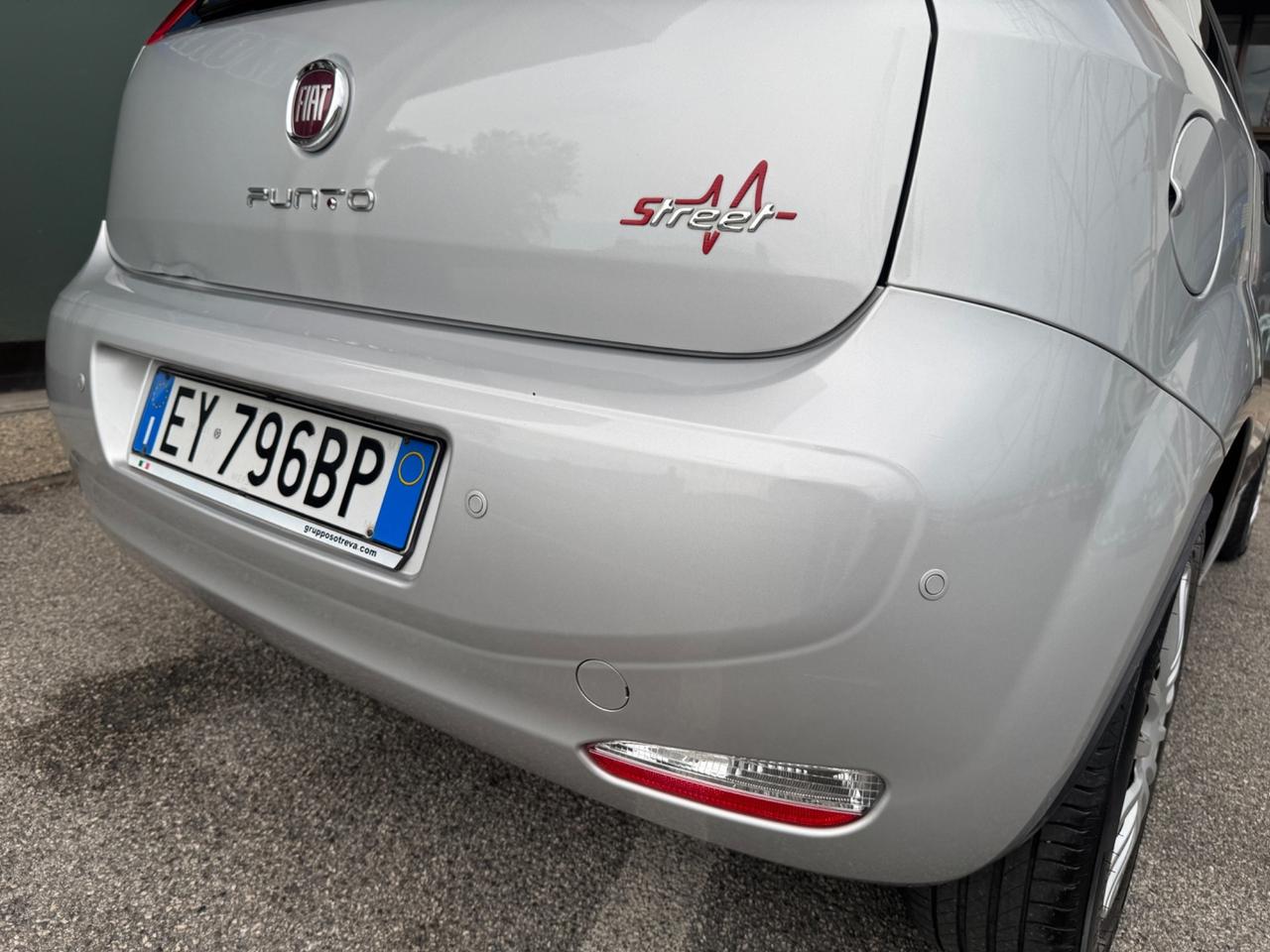 Fiat Punto 1.3 MJT 75 CV 5 porte Street