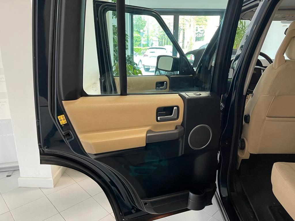 Land Rover Discovery 3 2.7 TDV6 SE 7 POSTI