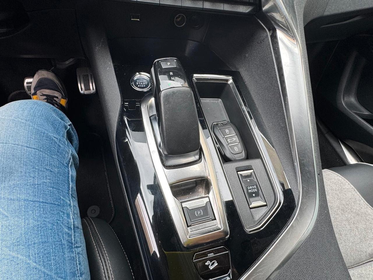 Peugeot 3008 Hybrid4 300 e-EAT8 GT Pack 4X4