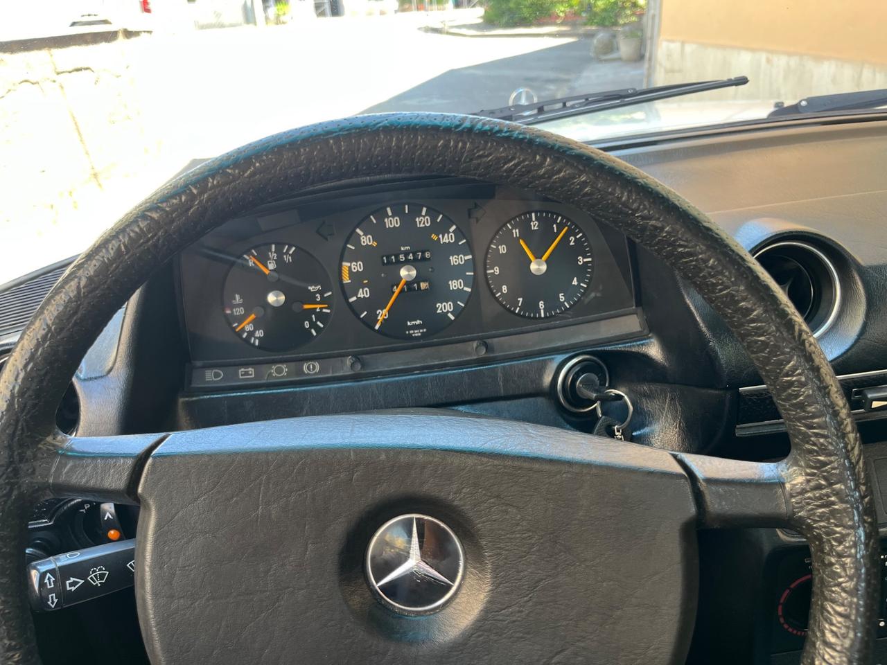 Mercedes benz 200 E w123 - Motore NUOVO