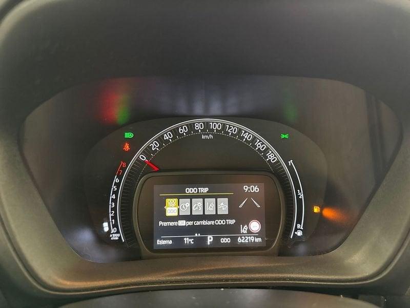 Toyota Aygo X 1.0B (72 CV) Lounge S-CVT