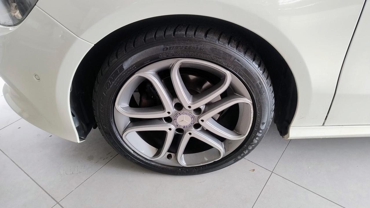 Mercedes-benz A 180 A 180 d Sport