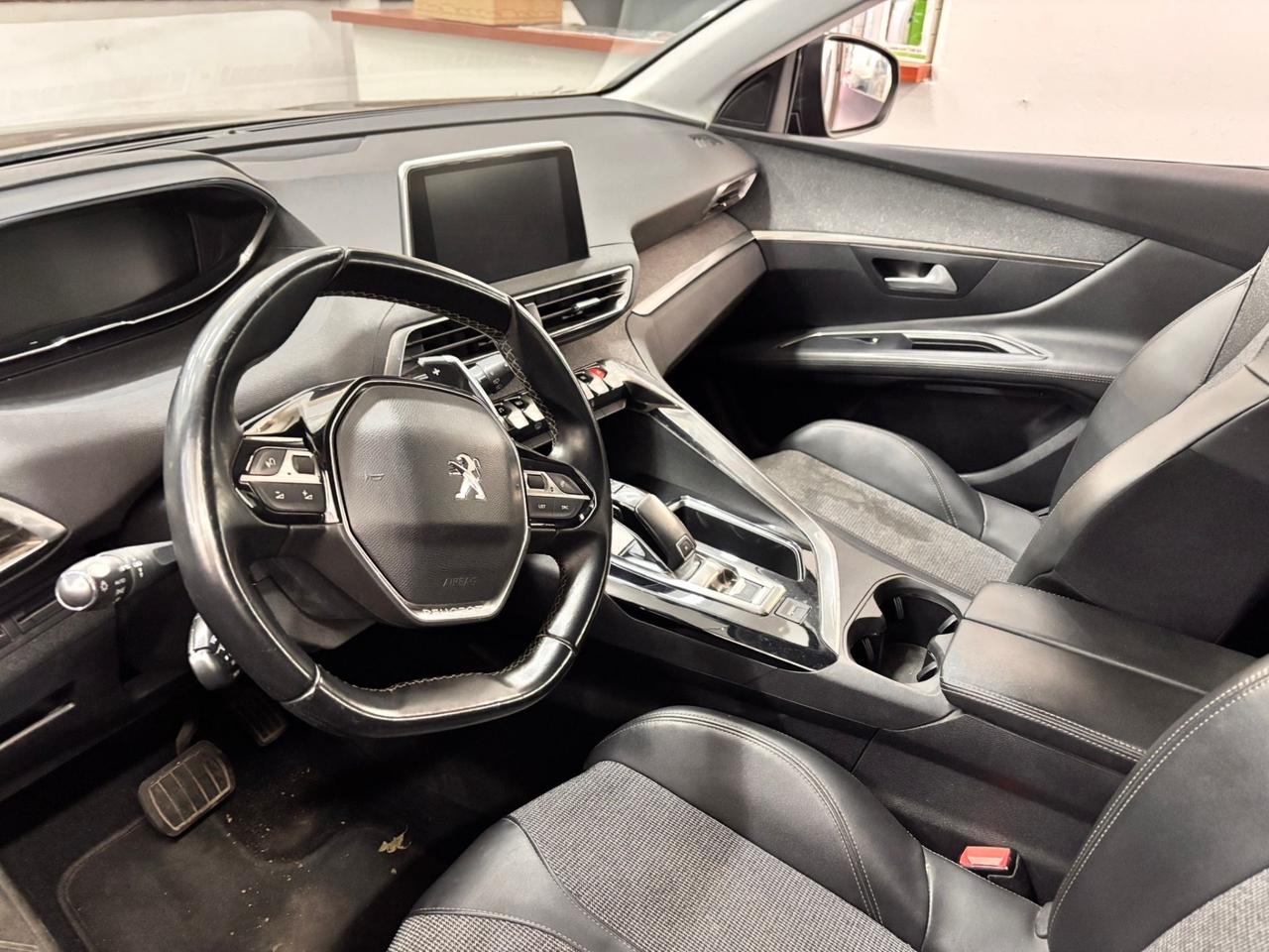 Peugeot 3008 BlueHDi 130 S&S Business