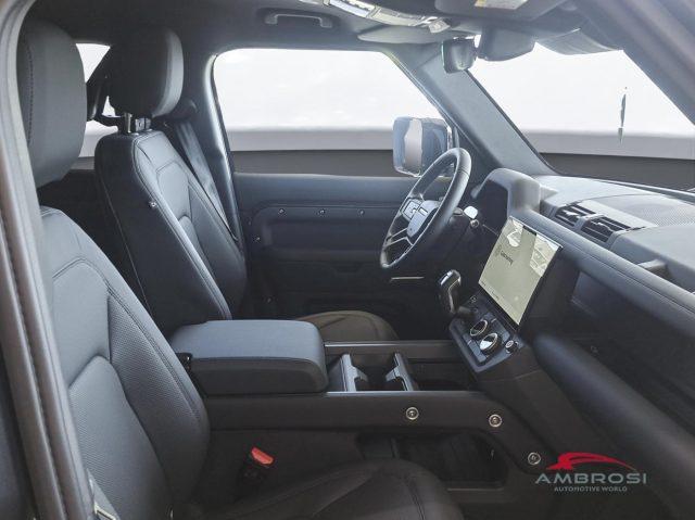 LAND ROVER Defender 3.0 AJ20 X-Dynamic SE 200PS