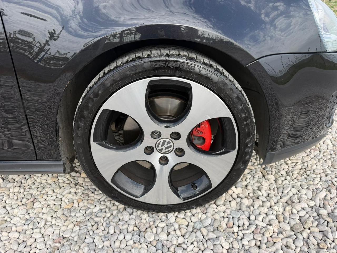 Volkswagen Golf GTI 2.0 16V TFSI 5p.