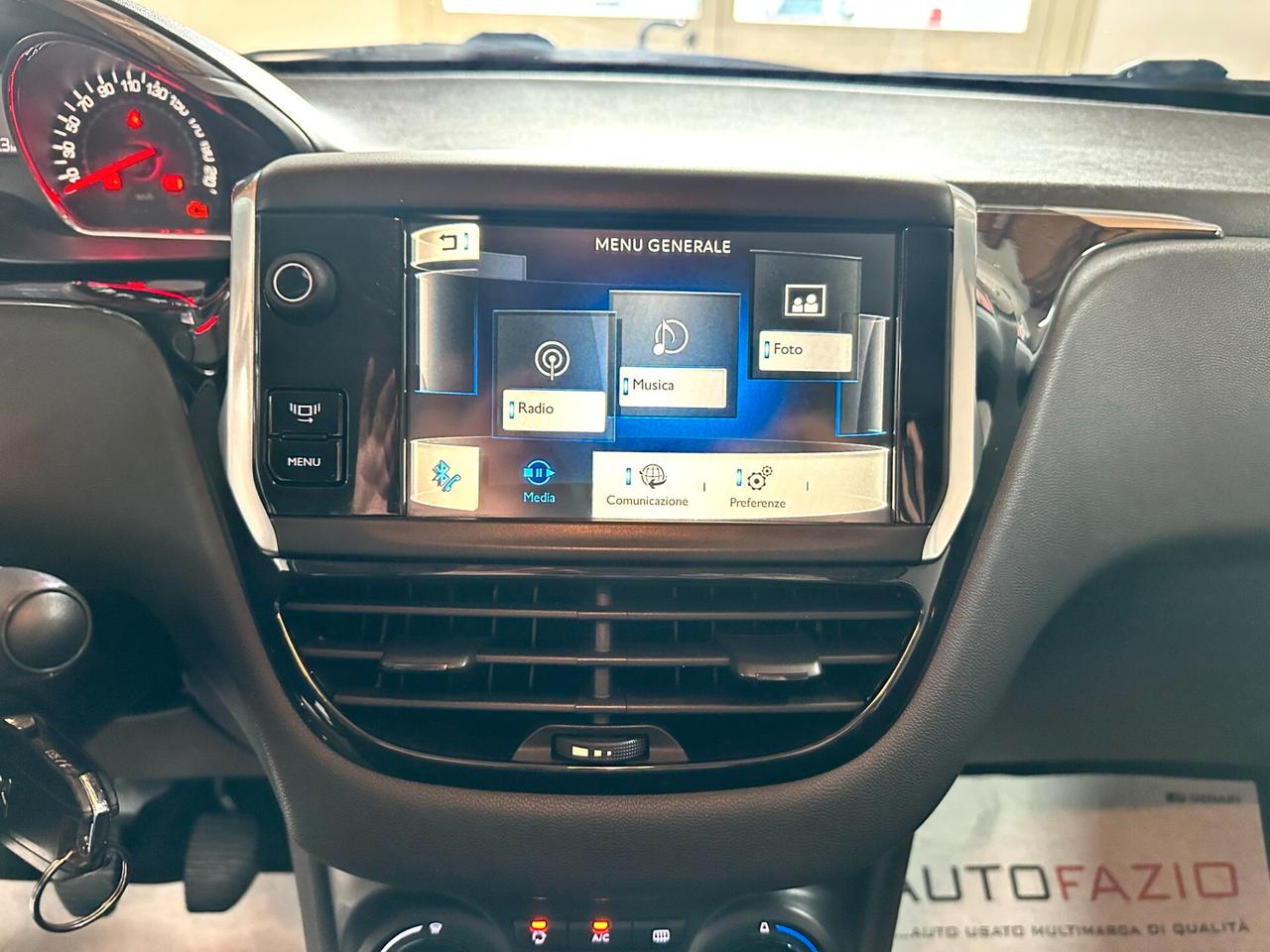 Peugeot 208 1.4 HDi 68 CV 5 porte Business