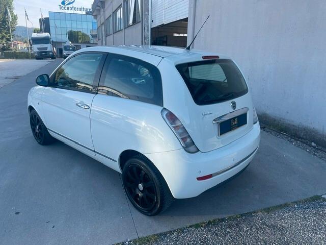LANCIA YPSILON 1.2 69 CV DIVA – BENZINA – 02/2011