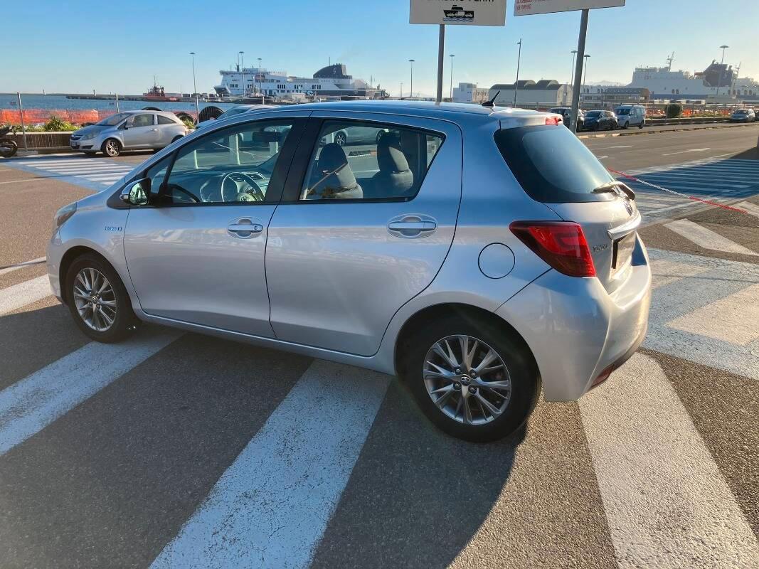 Toyota Yaris 1.5h Active 5p