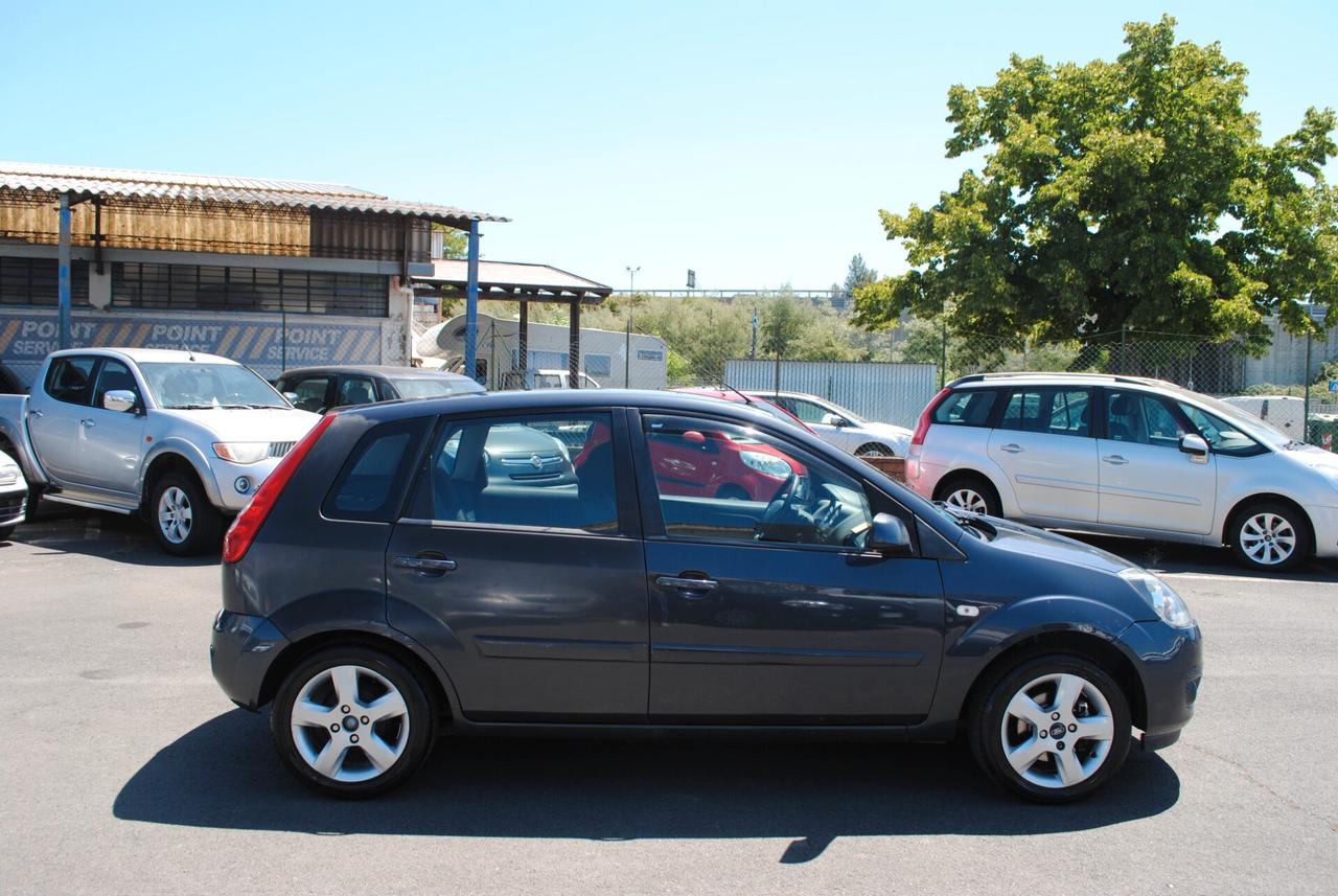 FORD FIESTA 1.2 75 CV OK NEOPATENTATI