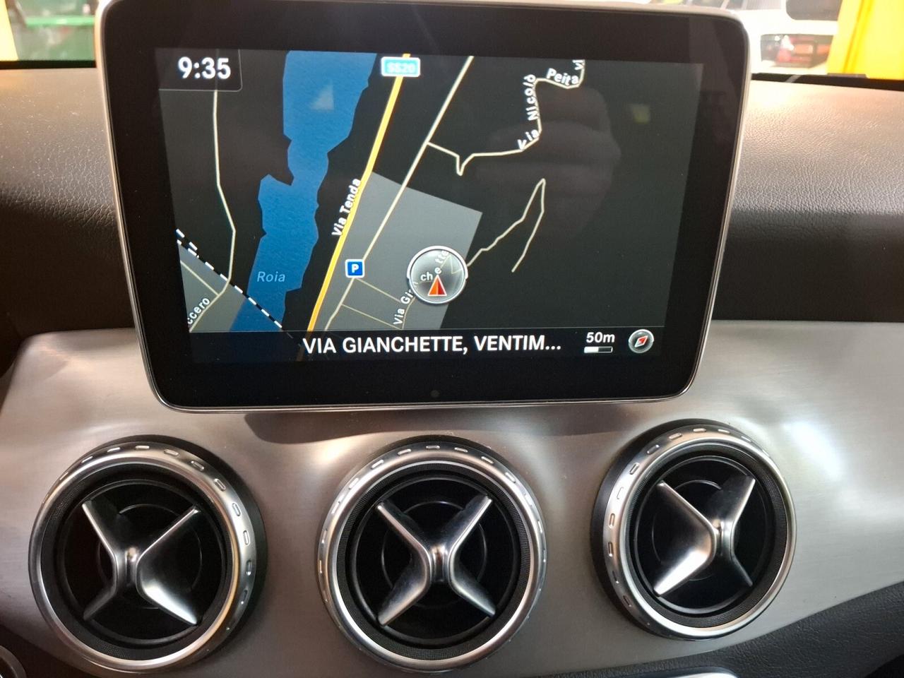 Mercedes-benz GLA 200 GLA 200 d Premium full optional