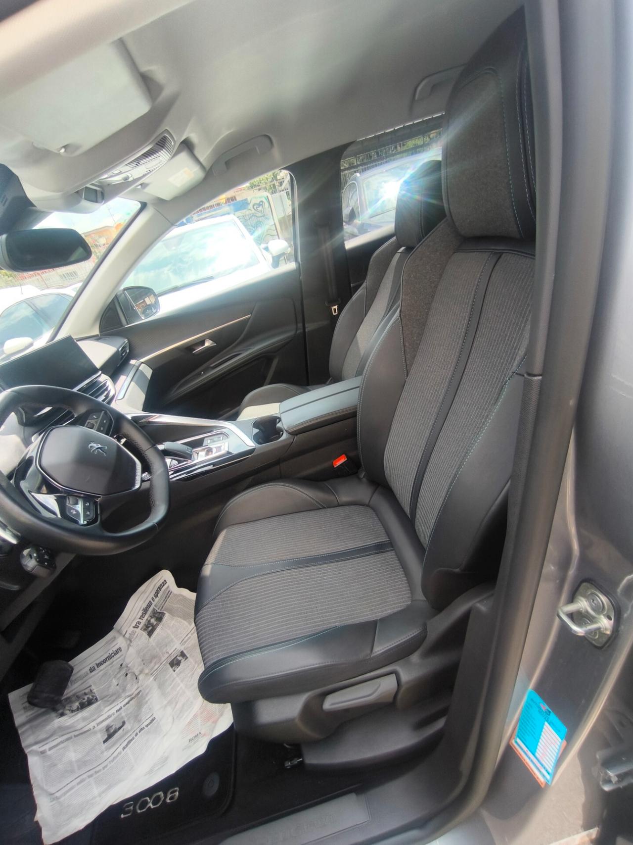 Peugeot 3008 BlueHDi 130 S&S EAT8 Allure Pack full led dinamica