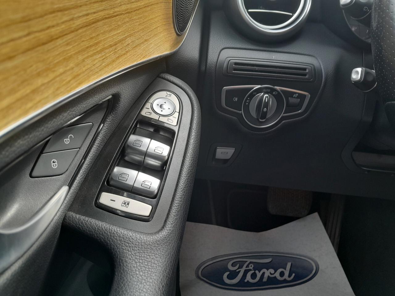 MERCEDES-BENZ GLC 220 D 4MATIC PREMIUM