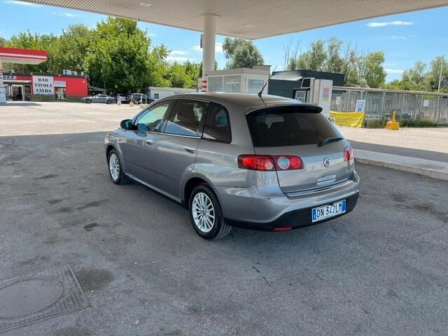 Fiat Croma 1.9 Multijet Active