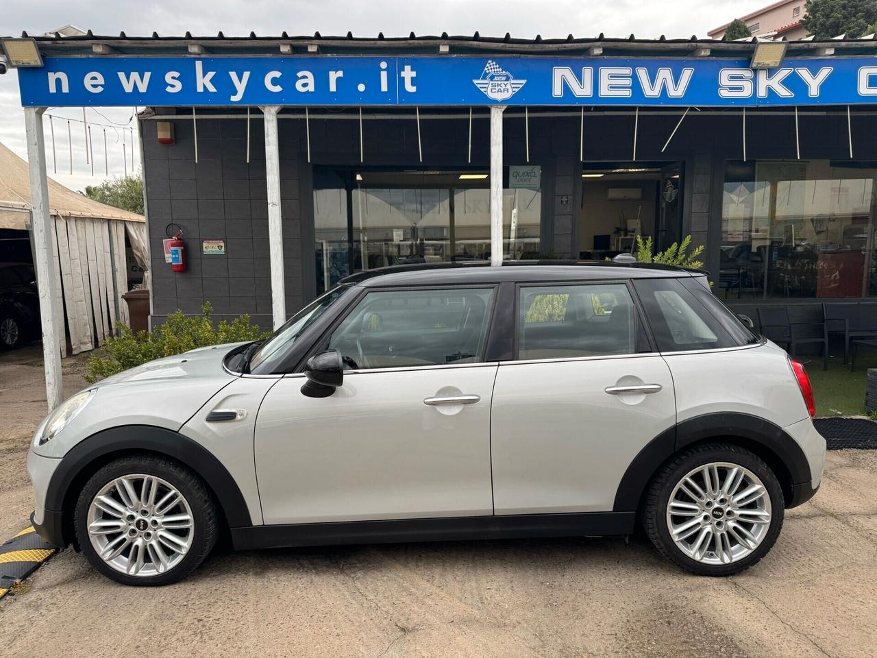 Mini 1.5 One D Business AUTOMATICO