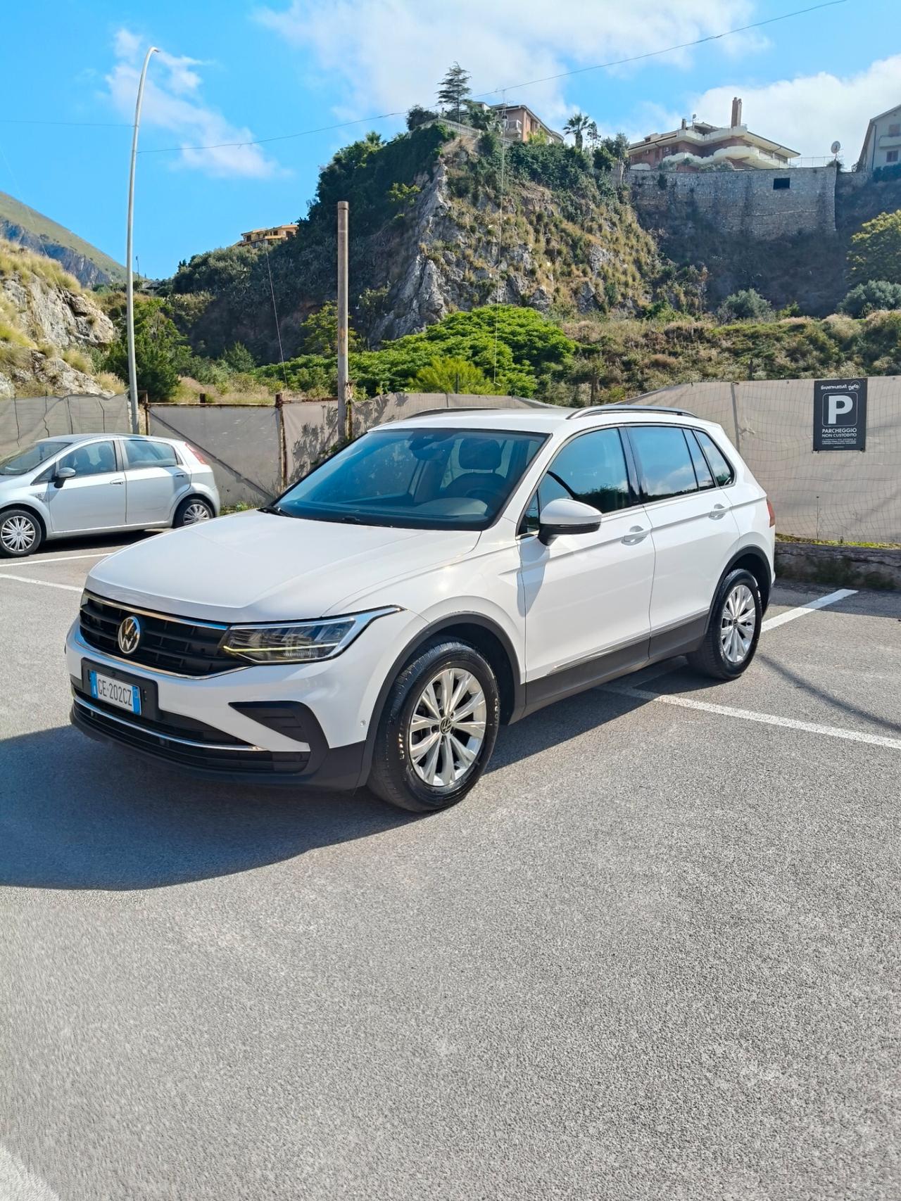 Volkswagen Tiguan 2.0 TDI 150 CV SCR DSG Elegance