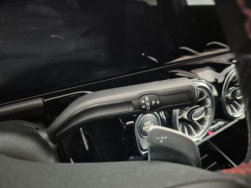 Mercedes-Benz GLA GLA-H247 2020 Benzina 180 Premium auto