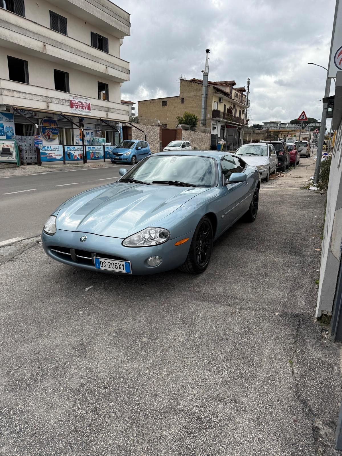 Jaguar XK XK8 4.0 COUPE