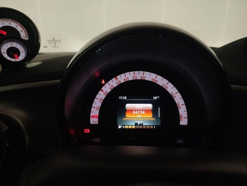 smart fortwo Smart III 2015 Cabrio B Cabrio 0.9 t Superpassion 90cv twinamic