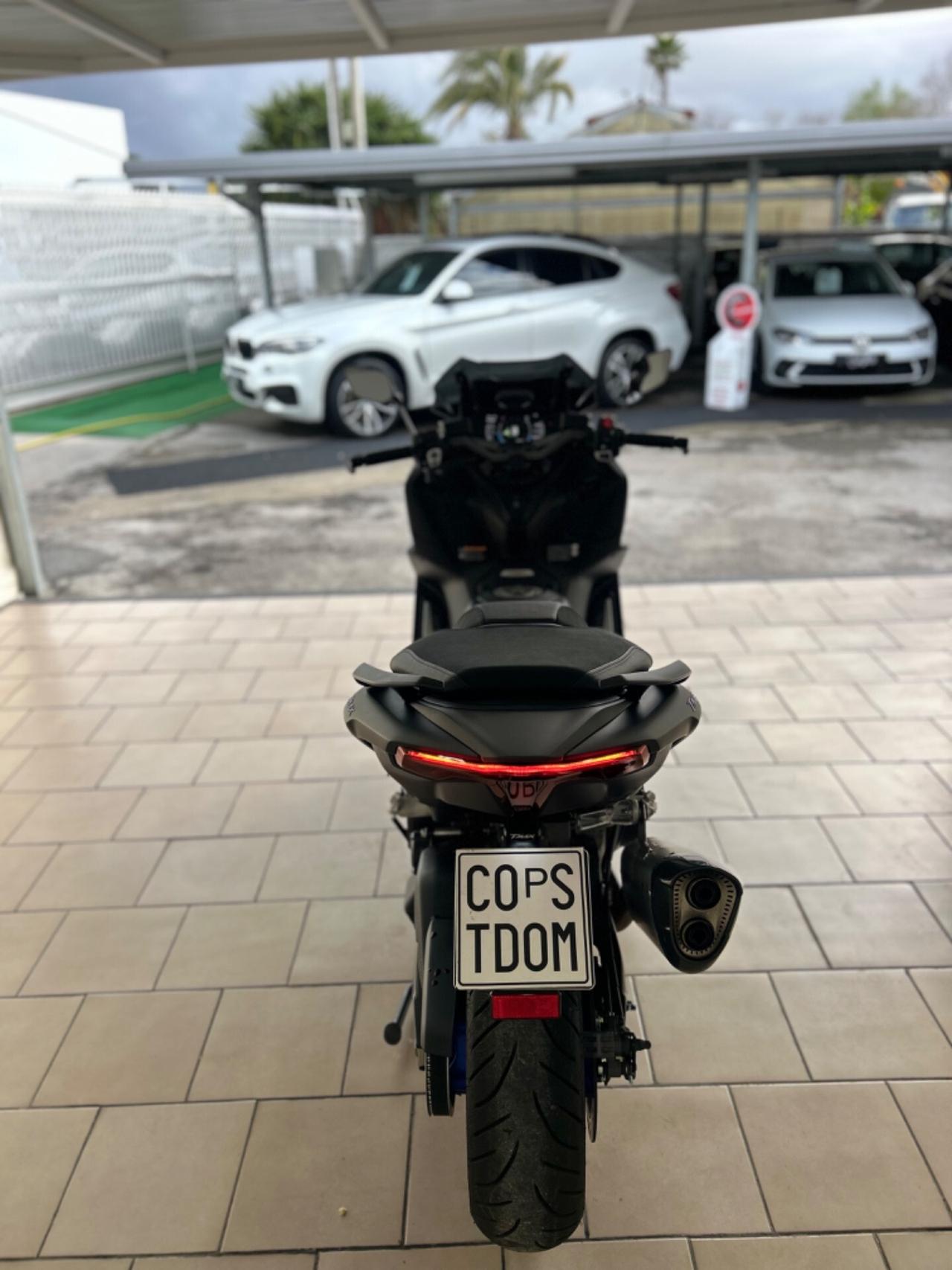Yamaha T max 560 2024 0 sinistri Nuovo