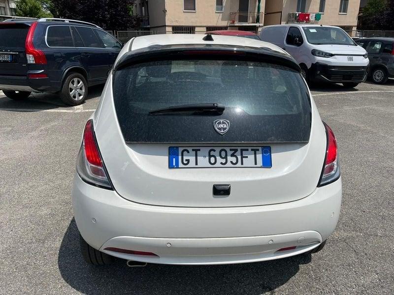 Lancia Ypsilon Ypsilon 1.0 FireFly 5 porte S&S Hybrid Platino