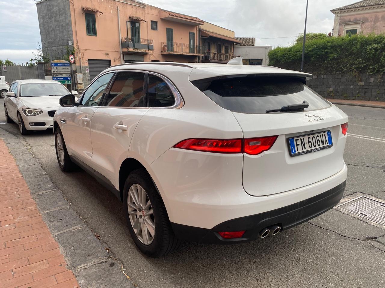 Jaguar F-Pace 2.0 D 180 CV AWD aut. Portfolio