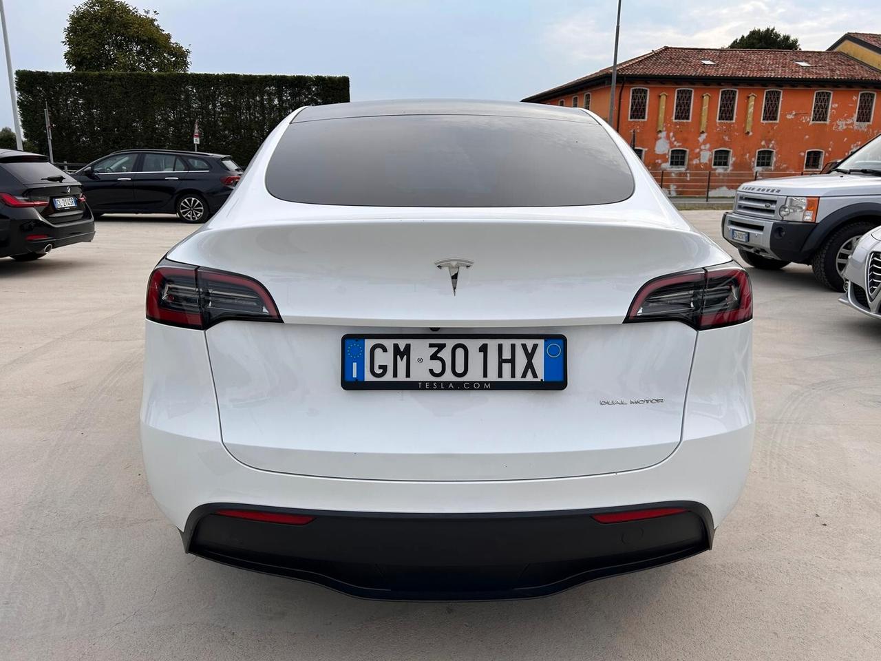 Tesla Model Y Long Range AWD
